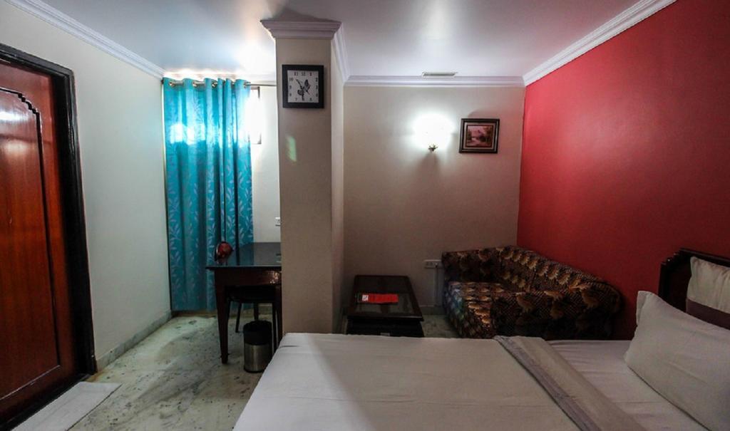 Hotel Pigeon International Bangalore Exteriör bild
