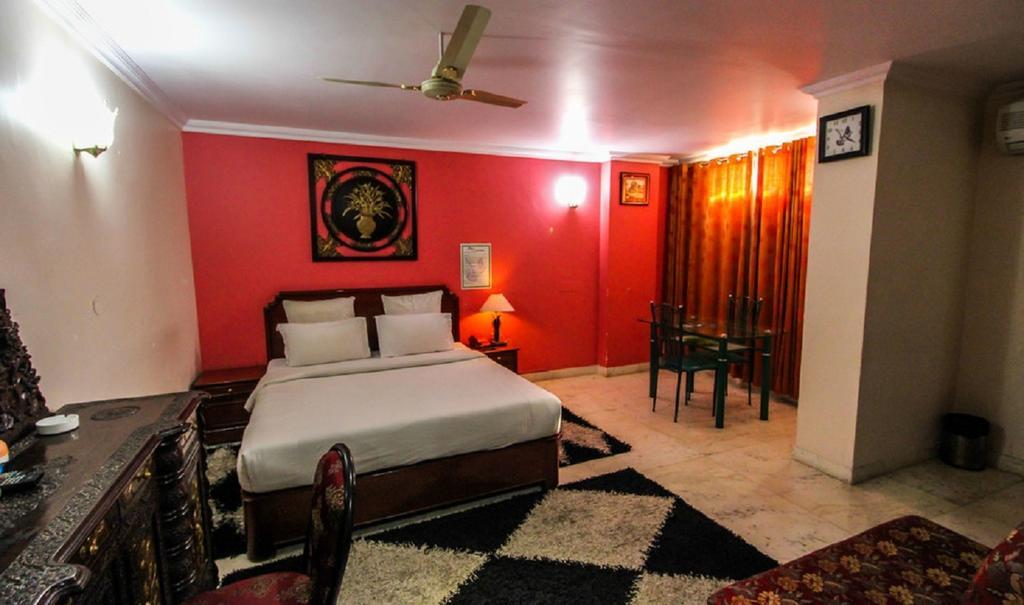 Hotel Pigeon International Bangalore Rum bild